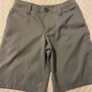 Under Armour Boys Gray Athletic Shorts